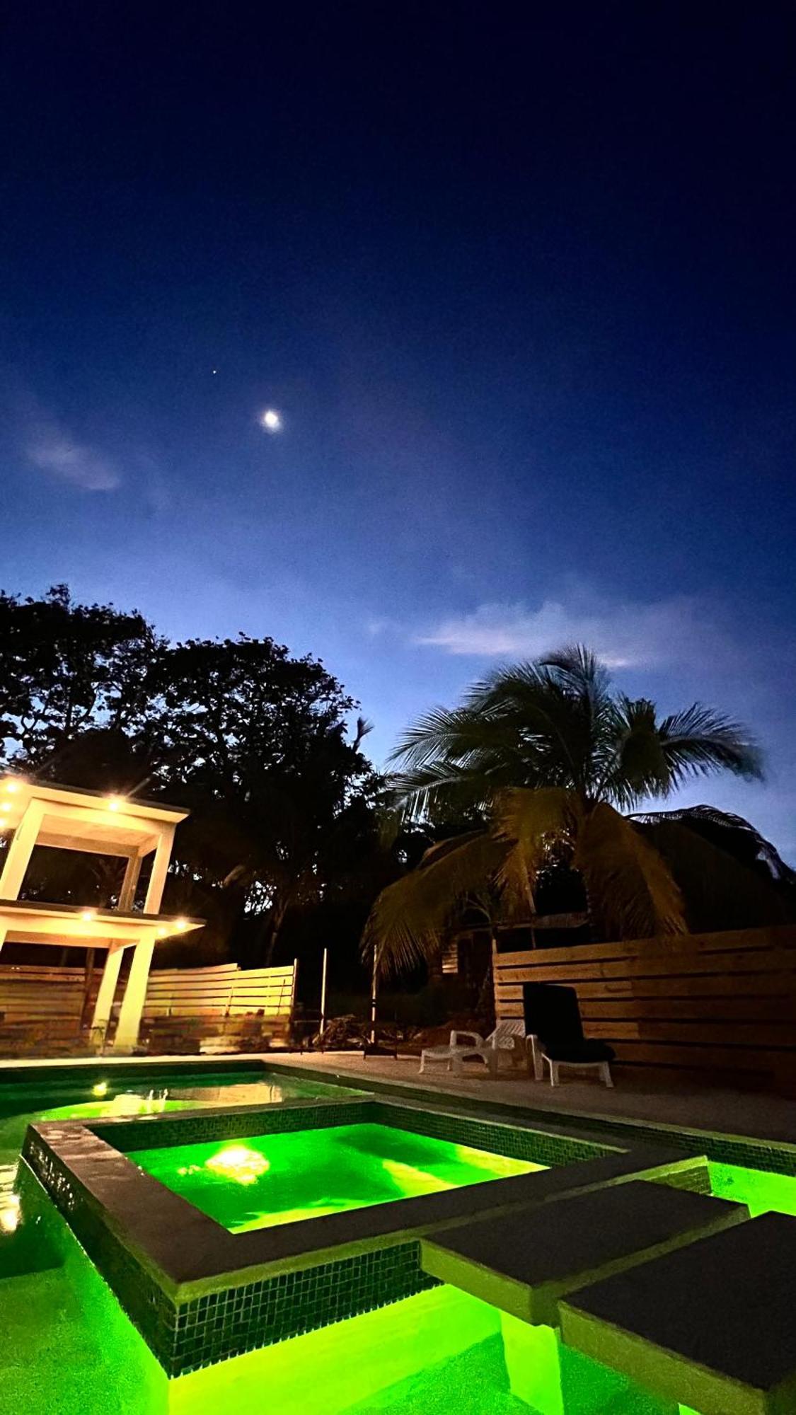 Garden Of Eden Hotel Brenas エクステリア 写真